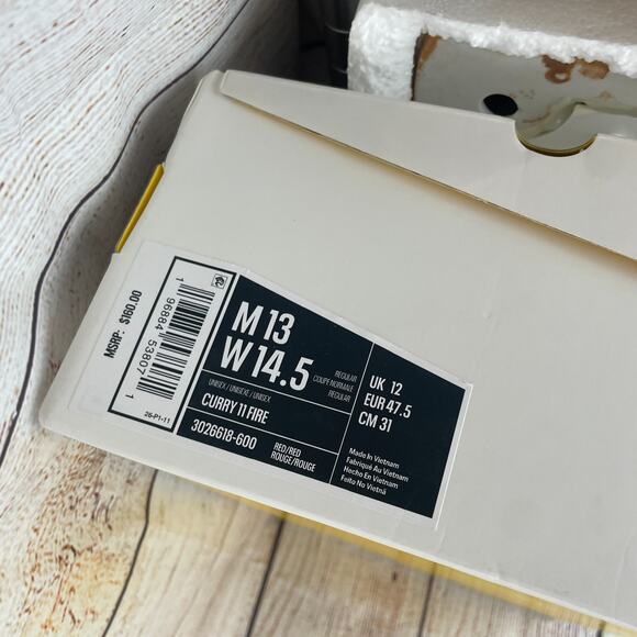 Under Armour Curry 11 Bruce Lee Fire Mens Sz 13 Basketball Shoes Red Yellow - Picture 11 of 11